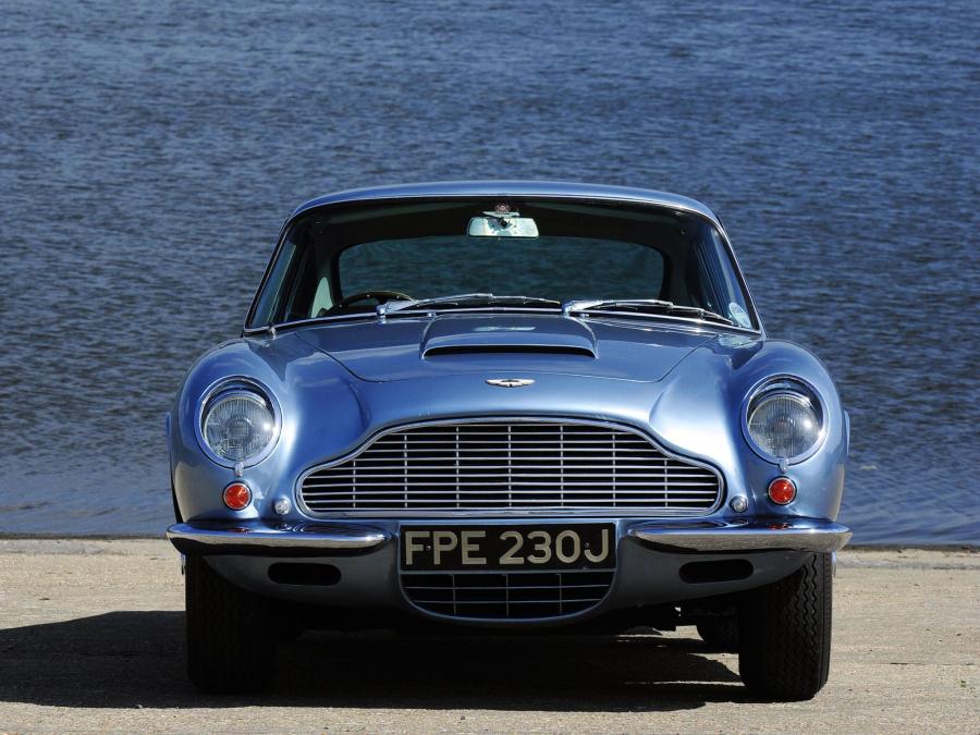  Aston Martin DB6 (Mk II) 1969 года  (UK) (фото 5 из 11)